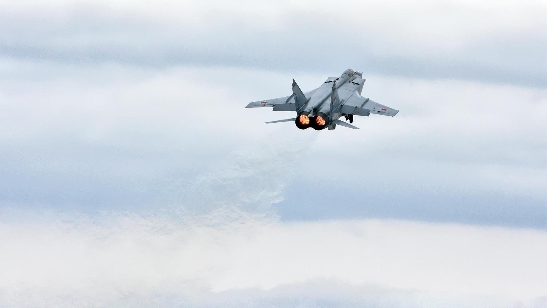 Leyu Sports (乐鱼体育)-“擂台争锋，自由搏击赛事见证巅峰对决！”